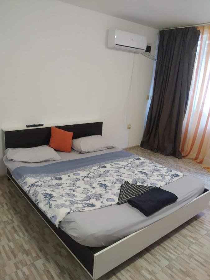 Апартамент Средна Гора Appartement Varna Buitenkant foto